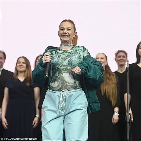 Fake Lesbian Pop Duo Tatu Stage Reunion Ahead Of Russian Match Hot Lifestyle News