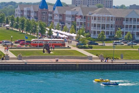 Filekenoshas Lakefront Wikimedia Commons