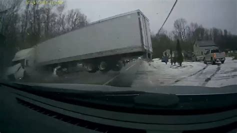 Wild Video Captures Moment Truck Spins Out On Icy Maine Road Nbc Bay Area