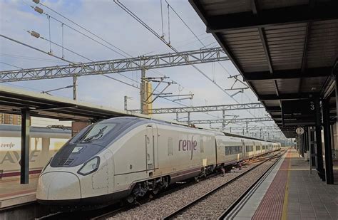 Renfe Vende Nun D A M Is De Billetes Entre Galicia E Madrid A