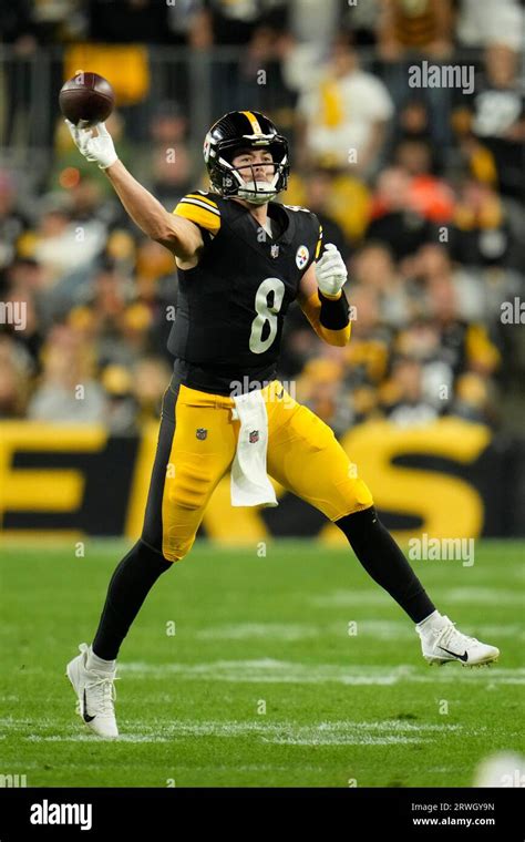 Pittsburgh Steelers Quarterback Kenny Pickett 8 Throws A Pass During