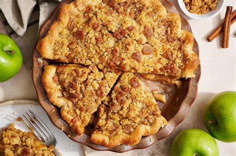 Apple Streusel Pie Recipe Dirty Dishes Messy Kisses