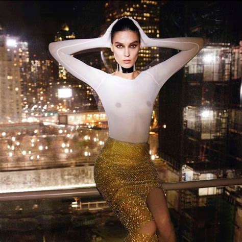 Kati Nescher Owns Manhattan By Glen Luchford For Vogue Paris February