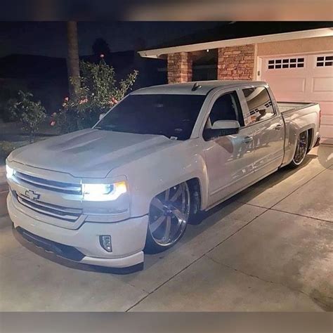 Camionetas De Cuh Lowrider Trucks Dropped Trucks Lowered Trucks