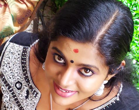 Indian Hot Actress Mallu Serial Actress Veena Nair Hot Photos