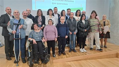 Aspace Bizkaia Aspace Bizkaia participa en el encuentro con políticos