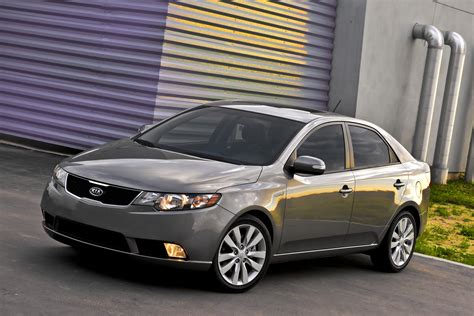 Kia Forte Hd Pictures Carsinvasion