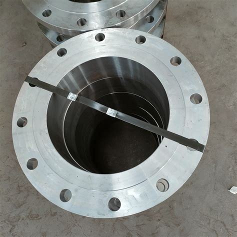 Manufacturer Of En 1092 1 Astm A105 Rf Pn16 Plate Flange In China