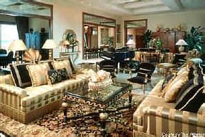 Re-live Your Dreams In The Atlantis Bridge Suite - Vagablond