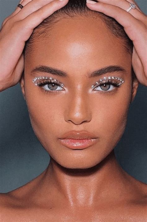 2022 Makeup Trend Alert Rhinestone Eye Makeup The Crystal Infused Makeup Trend Is Here To Stay