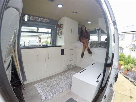 American British Couple Went From Tinder To Living In A Van Full Time