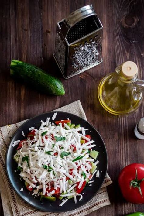 Shopska Salata : r/BalkanRecipes
