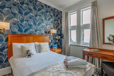 Compact Double Room Muthu Westcliff Hotel