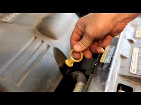 How To Check Your Engine Oil Level Youtube