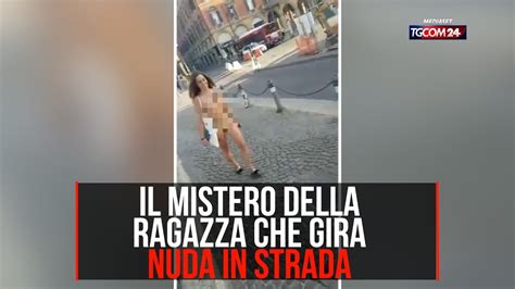 Ragazza Cammina Nuda In Strada Mistero A Bologna BlitzTv