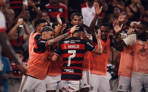 Flamengo reassume a liderança do Brasileirão após 115 rodadas