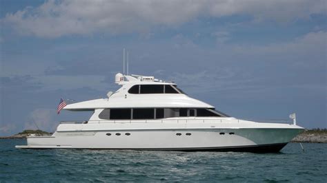 Kaleidoscope Yacht Lazzara 2457m 2000