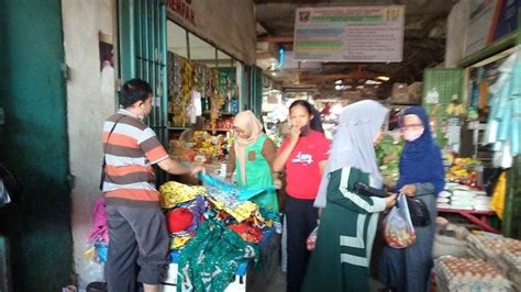 Pasar Sentral Pekkabata Polman Kembali Ramai Banyak Warga Abaikan