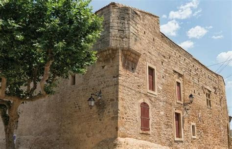 Exposition Découvrez Un Authentique Château Médiéval En Visite Guidée à