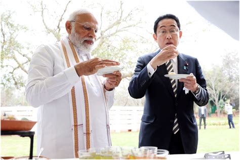 Watch Japanese Pm Fumio Kishida Relishes Gol Gappe Aam Panna With Pm