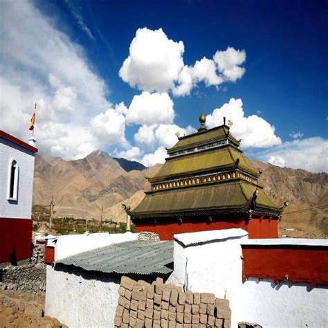 Ladakh Trip पहली बार कर रहे हैं लेह लद्दाख की ट्रिप यहां न करें ये गलतियां First Travel Trip