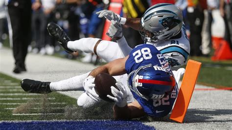 New York Giants Tight End Daniel Bellinger Uses Pylon Reaching Dive To