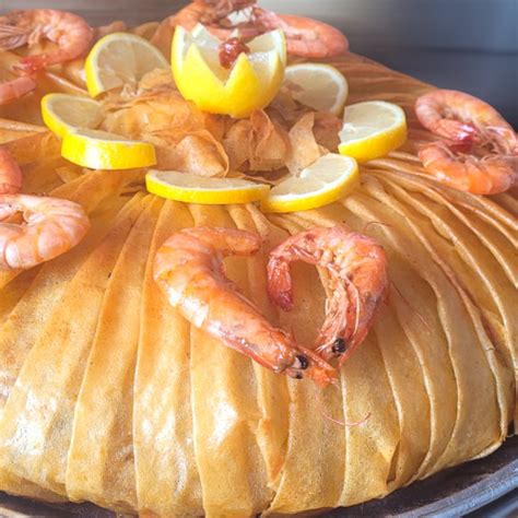 Pastilla Aux Fruits De Mer Pour Personnes Service Traiteur La