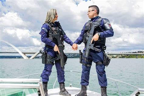 Police couple! | Police engagement photos, Army couple, Cop wife