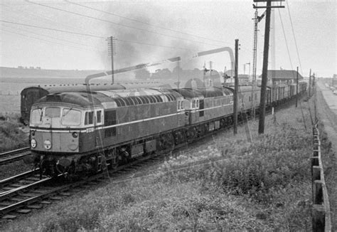 Rail Online Class 26 Brcw Type 2 D5317 D5310 1964 07 Leuchars