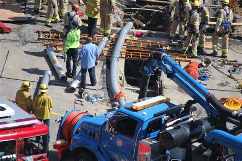 Update Worker Dies Trapped In Temescal Canyon Trench Video Pacific Palisades Ca Patch