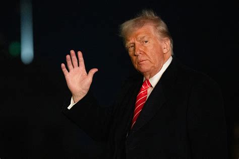 Trump Has Massive Tantrum Over a Portrait of Him He Thinks Is Ugly