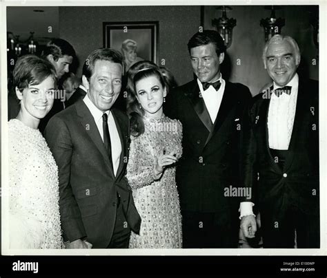 Feb. 02, 1972 - From L to R: Claudine Longet Mrs. Andy Williams Stock ...