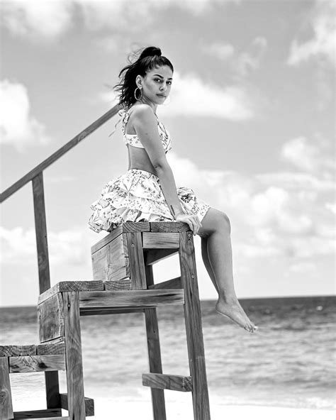 Alaya F Looks Sexy In Throwback Bikini Pic From Maldives Vacay See Her Hottest Photos News