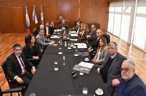 Mesa Interinstitucional Reunión Entre Autoridades Gobierno Poder Judicial Y La Abogacía Análisis