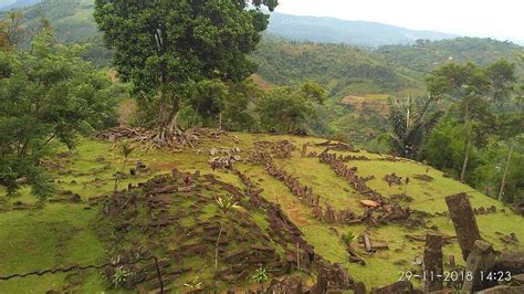 Misteri Gunung Padang Piramida Tertua Di Dunia Dan Bukti Atlantis Yang