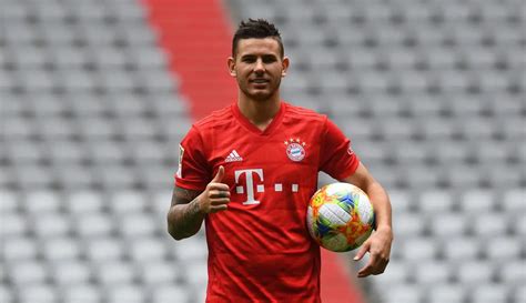 Foto Deretan Bek Mahal Yang Direkrut Bayern Munchen Harga Gak Pernah