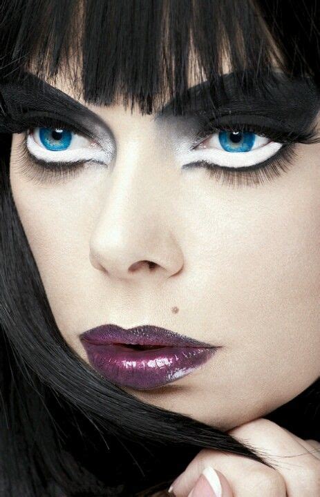 Black and White Eye Makeup | White eye makeup, Black and white makeup ...