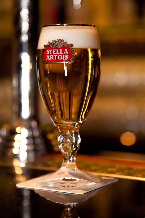 Pouring the perfect pint with Stella Artois - FLAVOURMAG