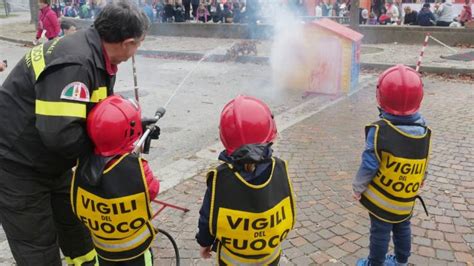 Ravenna Domenica Pompieropoli Dedicata Ai Bambini