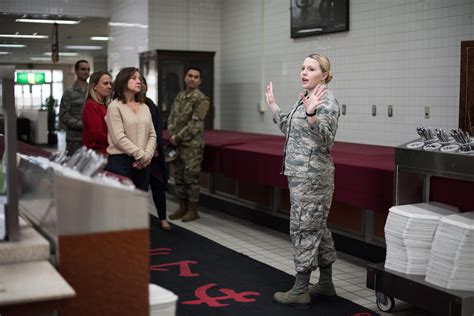 5th Af Usfj Commander Tours Yokota 5th Air Force Article Display