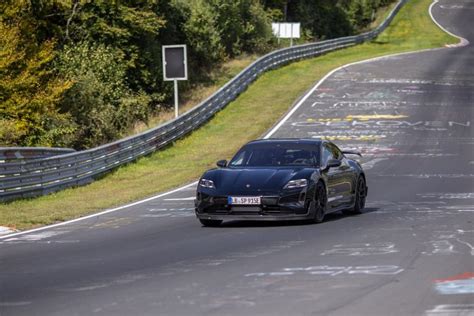 La Porsche Taycan Turbo S Améliore Son Temps Sur Le Nürburgring