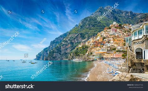 12,683 Positano beach Images, Stock Photos & Vectors | Shutterstock