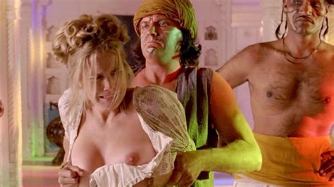 Lucy Brown Nude Scene On ScandalPlanet 在线观看 GiG SEX