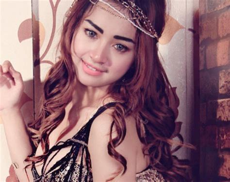 Foto Hot Cupi Cupita Tribun Bangsa