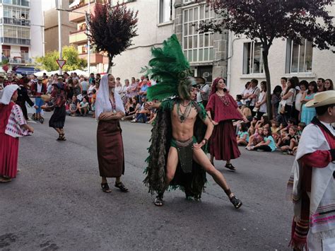 Foto Jaca celebra el Festival Folklórico de los Pirineos 2019