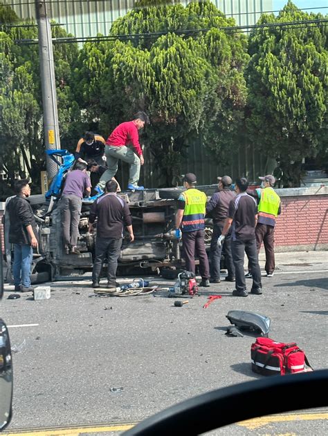 彰化4車驚悚連環撞 影片曝光！車頭變形駕駛受困 社會焦點 太報 Taisounds