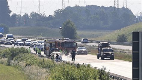 Brand I Bil Lukkede Motorvej Tv St