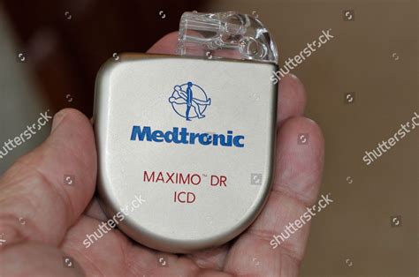 Medtronic Subcutaneous Heart Beat Controller Monitor Editorial Stock ...