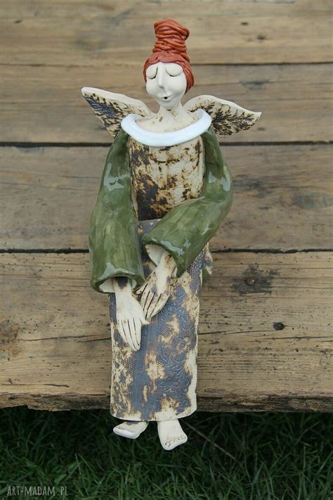 ceramiczny anioł siedzący handmade ceramika ღ art Madam pl