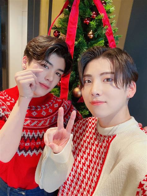 Andteam Translations On Twitter 221218 Weverse Maki Together With Yuma